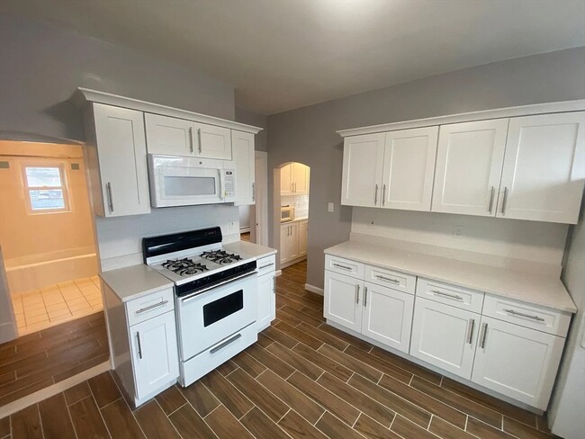Photo - 11 Houghton St Apartment Unit 3
