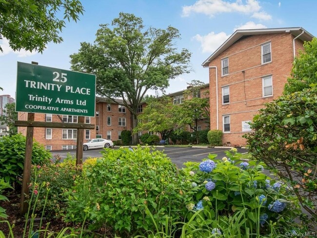 Building Photo - 25 Trinity Pl Unit 3J