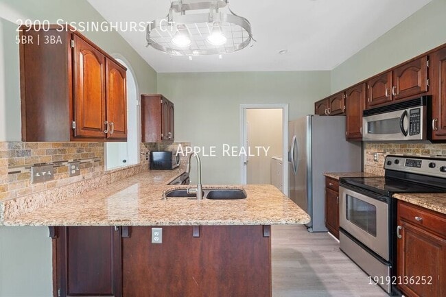 Photo - 2900 Sissinghurst Ct