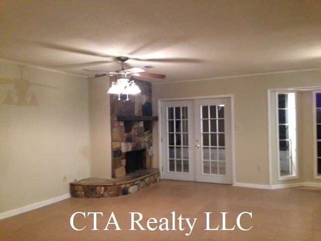 Photo - 319 Sunny Dr