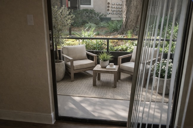 Photo - Gorgeous first floor 2/2 condo x Rent @  Winter Park in front of Full Sail! Unit 65