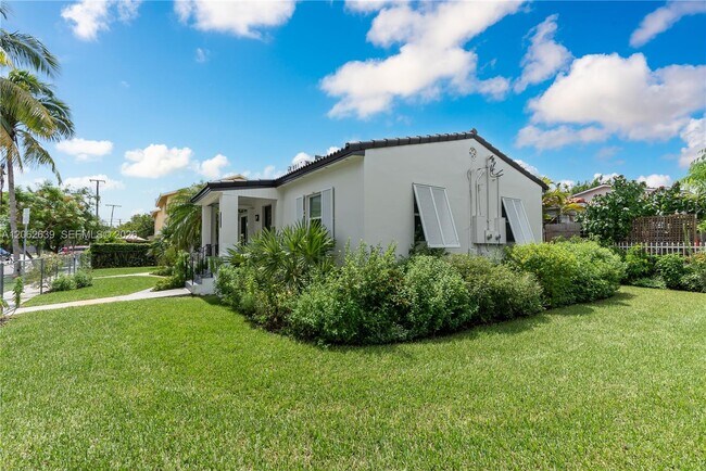 Photo - 2102 SW 31st Ave