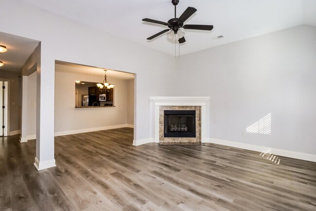 Photo - 5823 Bedford Pl