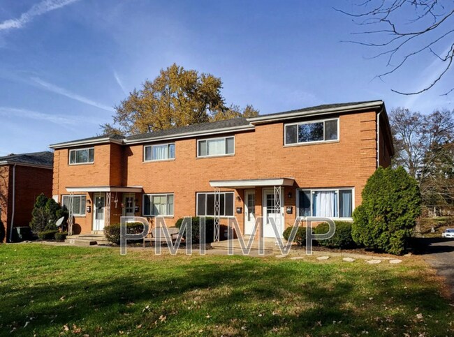 Photo - 242 Broad Meadows Blvd