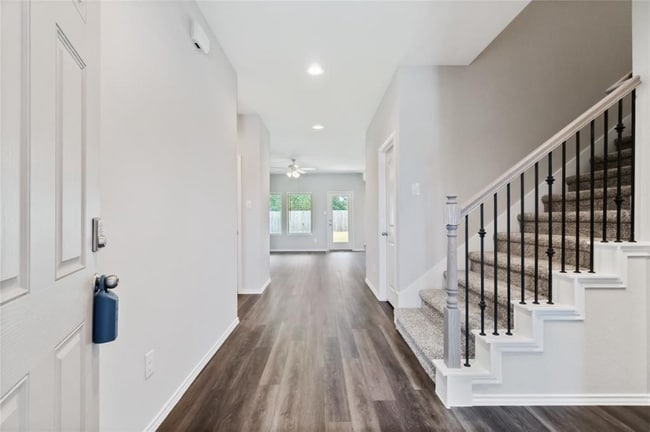 Photo - 2274 Strong Horse Dr