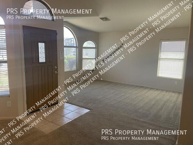 Photo - 1153 E Constitution Dr