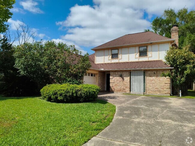 Building Photo - 15526 Rio Plaza Dr Rental