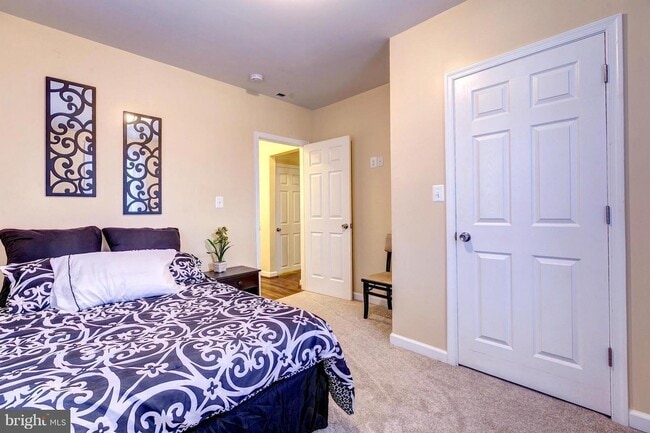 Photo - 2305 Hamilton Ave
