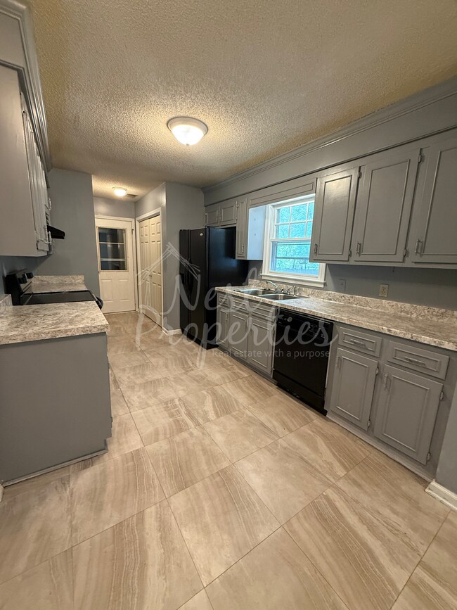 Photo - 105 Elstow Rd