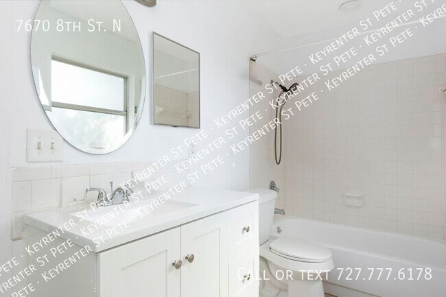 Photo - 7670 8th St N