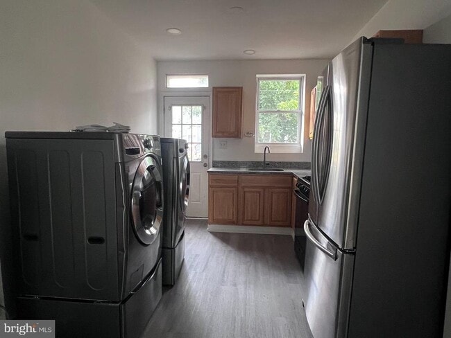 Photo - 430 Whitridge Ave