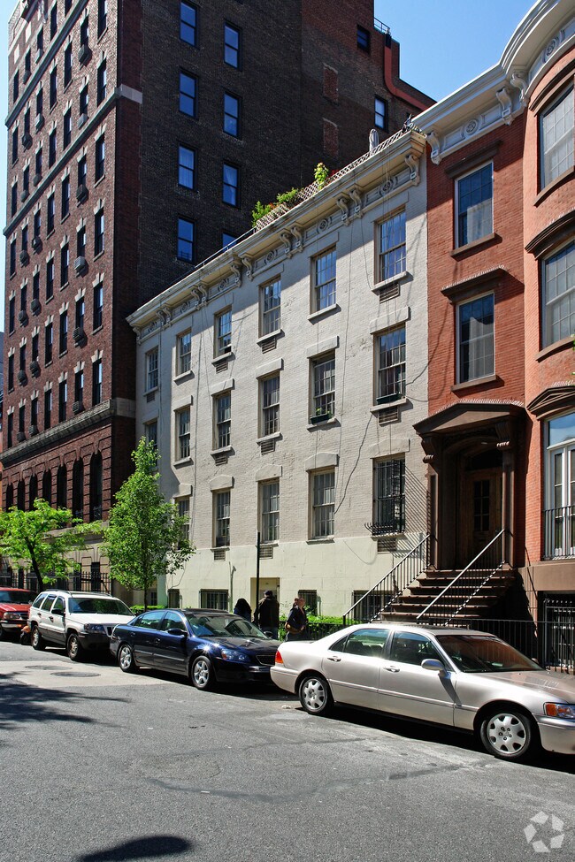 226 - 228 W 15th St - 226 15th St