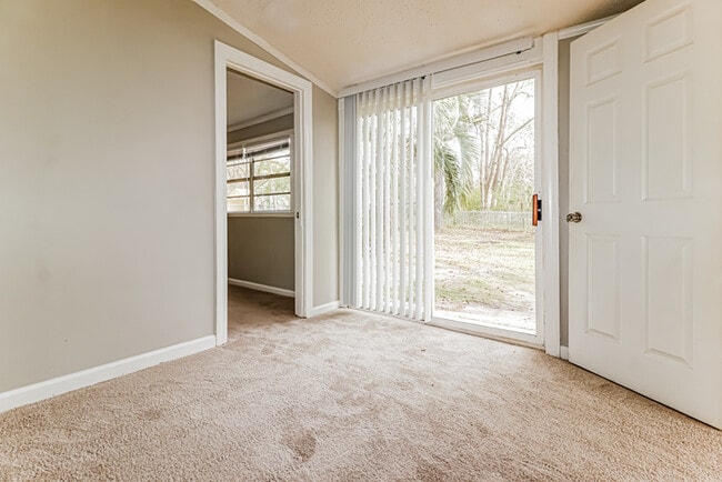 Photo - 229 Dogwood Ave