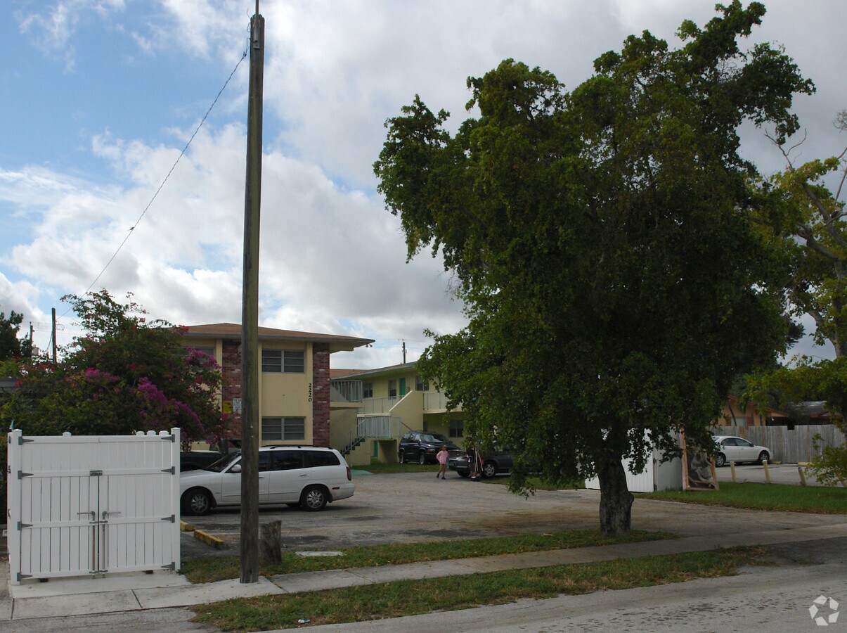 Photo - 2220 Madison St Hollywood, FL 33020