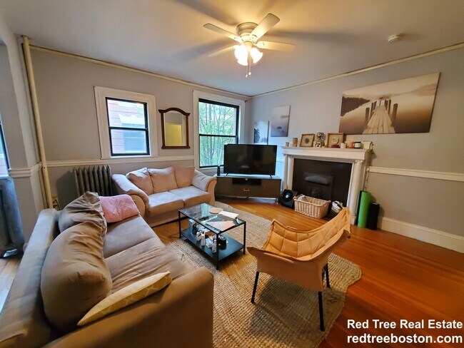 Building Photo - 217 Harvard St Unit 25 Rental