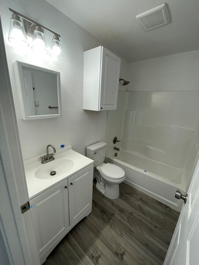 Photo - Brand new Apartment in Riddle Unit A