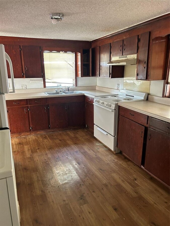 Photo - 634 W.63rd St.