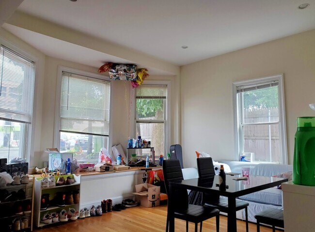 Building Photo - 9 Gardner Ter Unit 3 Rental