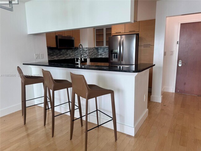 Photo - 31 SE 5th St Unidad 3817