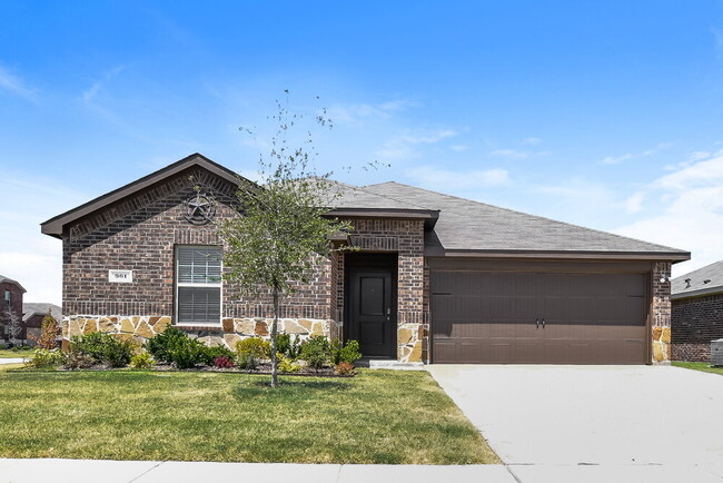 Building Photo - 901 Silver Maple Ln Rental