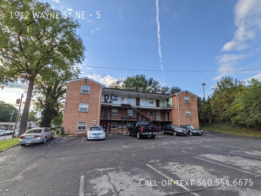 Photo - 1912 Wayne St NE Unit 5