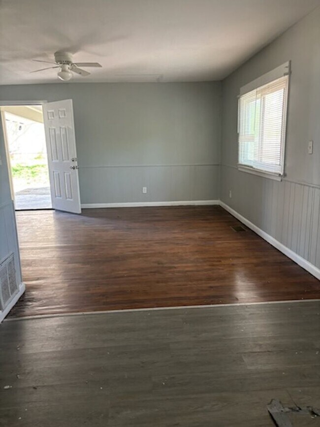 Photo - 2846 Marydale Dr