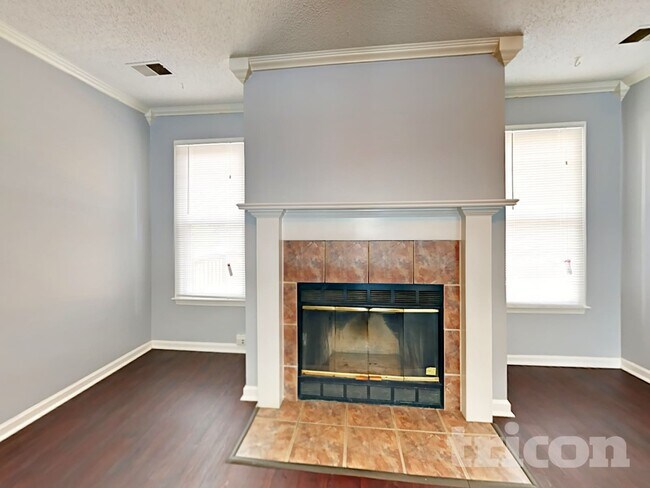 Photo - 112 Hedgefield Rd