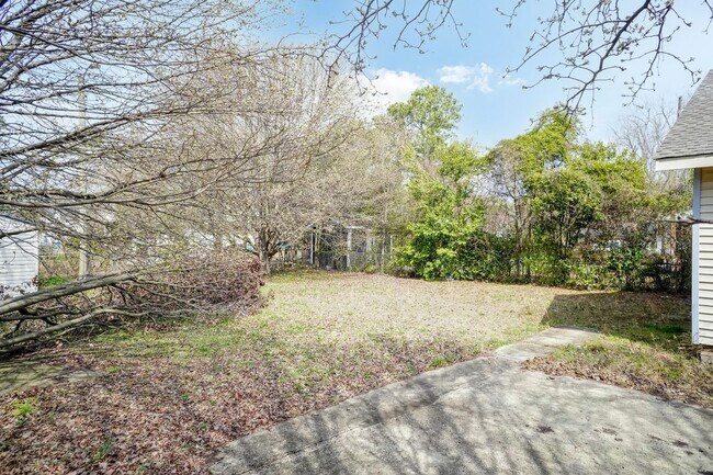 Photo - Gorgeous Three Bedroom Home!