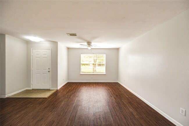 Photo - 7211 Towering Pine Ln