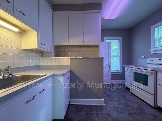 Photo - 1928 S 10th St