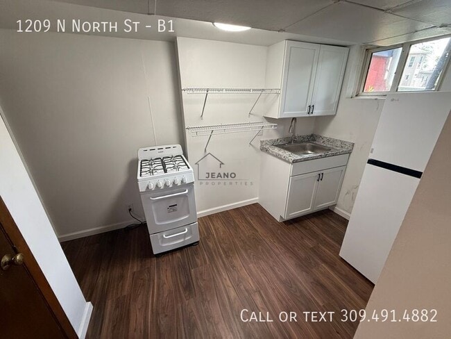Building Photo - 1209 North North Street Unit B1