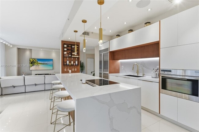 Photo - 3500 Mystic Pointe Dr Unit 104