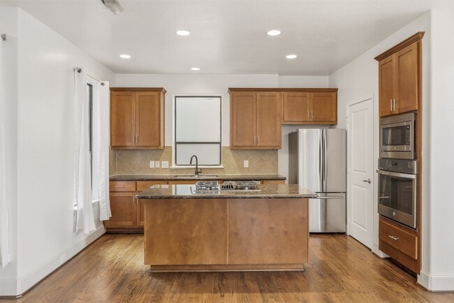 Photo - 2816 Rusk St