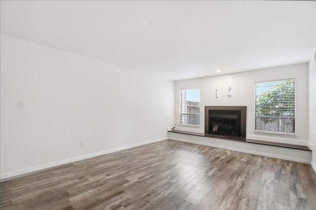 Photo - 1515 Hood Rd Unit F