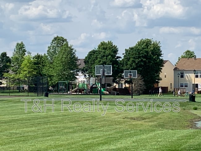 Photo - 2122 Cedarmill Dr