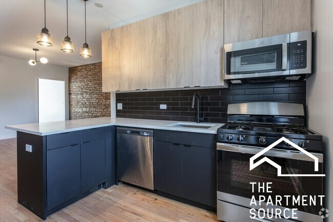 Building Photo - 4007 N Lowell Ave Unit 1W Rental