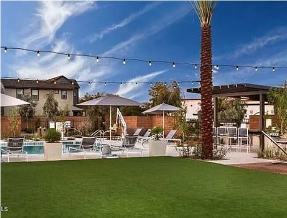 Building Photo - 1111 W Diamondback Dr