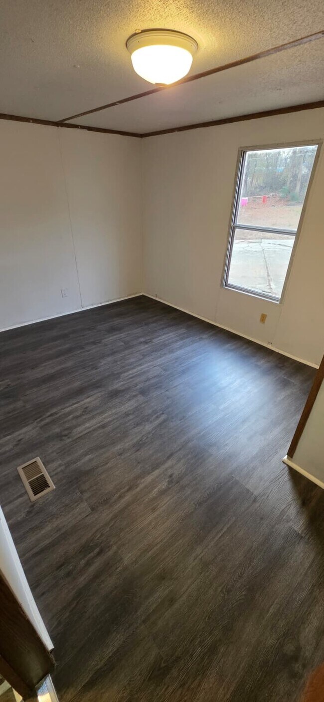 Photo - 8364 Cedar St