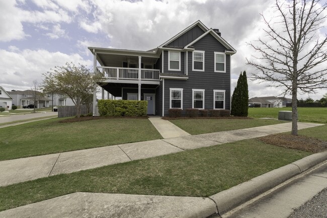 Photo - 201 Ave of The Orchards