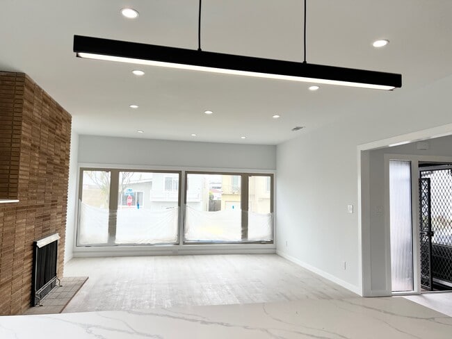 Photo - 2 Maywood Ave