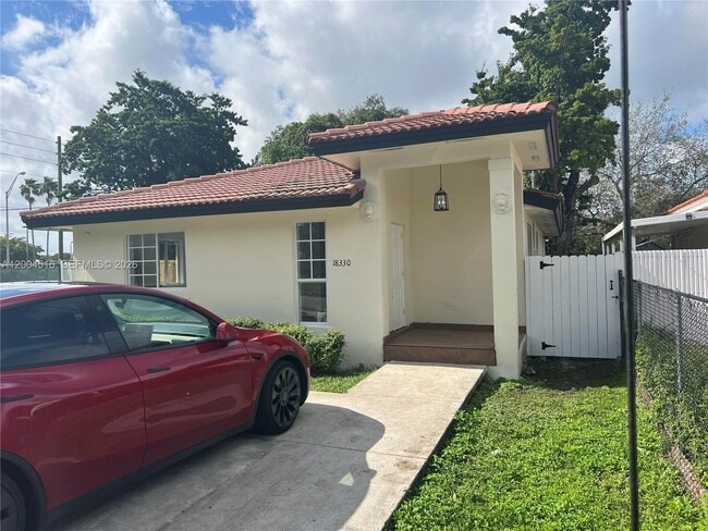 Building Photo - 18330 SW 102nd Pl