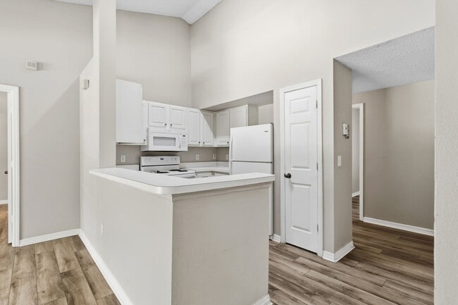 Photo - 10000 SW 52nd Ave
