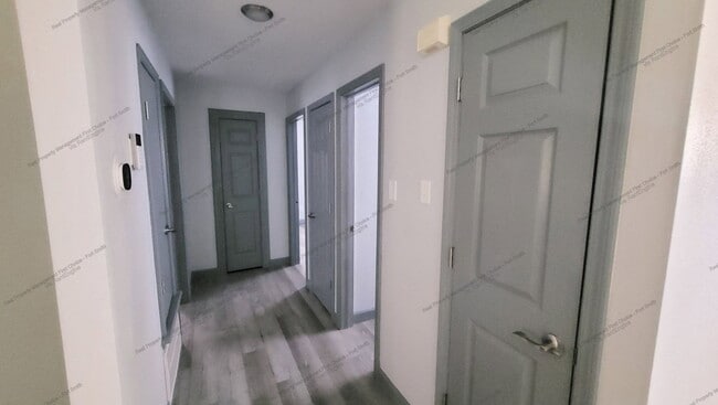 Photo - 1004 A St