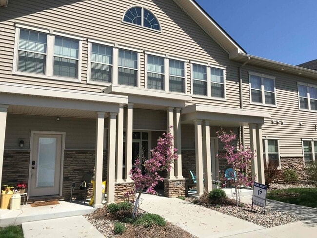 Building Photo - 2815 Northridge Pkwy Unit NP2815-206