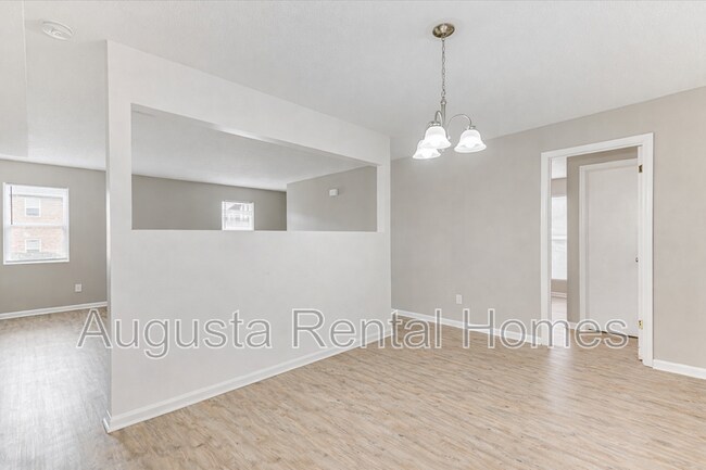 Photo - 3033 Old Powderhouse Rd