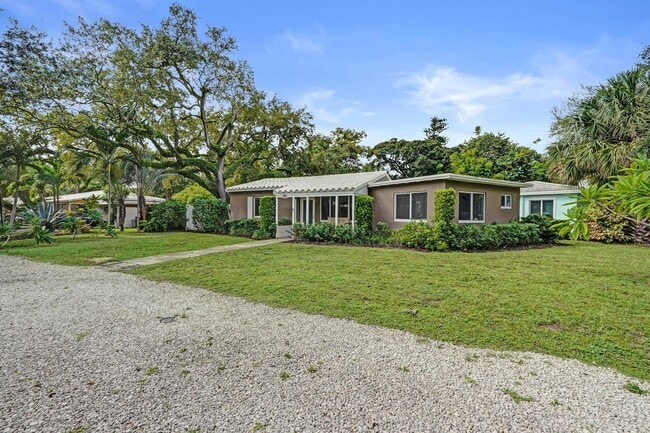 Photo - 1101 SW 8th Ter
