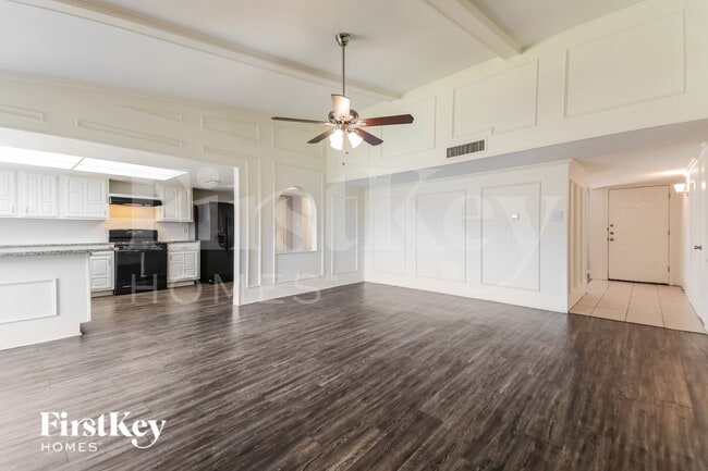 Photo - 3729 Dumas Trail