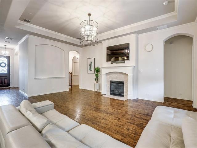 Photo - 2221 Hyer Dr