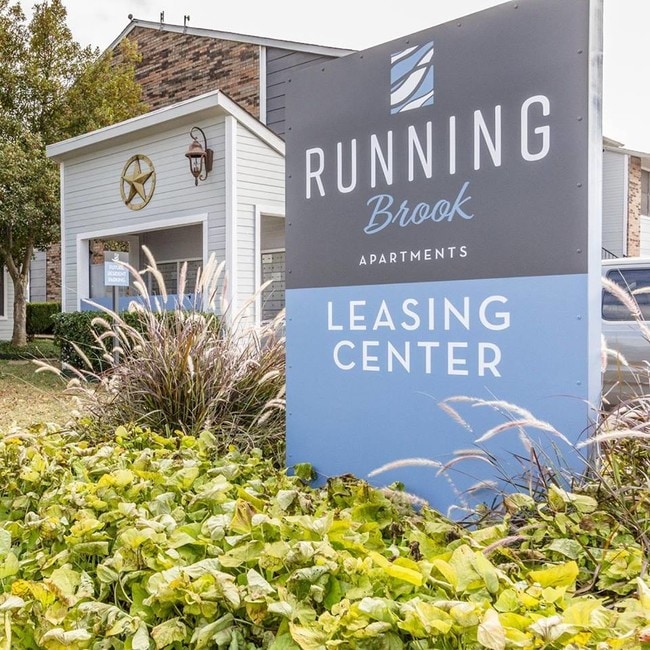 Running Brook Apartments - Running Brook Apartments