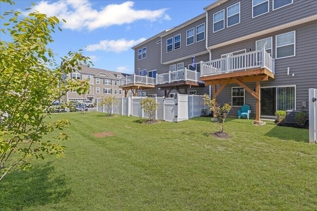 Photo - 9 Venice Ln